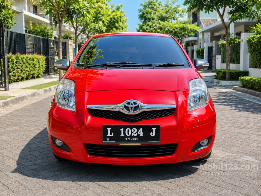 2011 Toyota Yaris J Hatchback