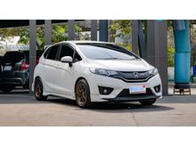 2016 Honda Jazz 1.5 (ปี 14-18) V+ i-VTEC Hatchback AT