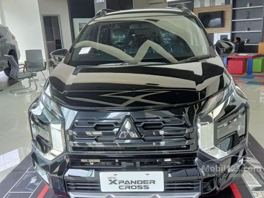Jual Mobil Mitsubishi Xpander 2024 CROSS 1.5 di Jawa Barat Automatic Wagon Putih Rp 336.150.000