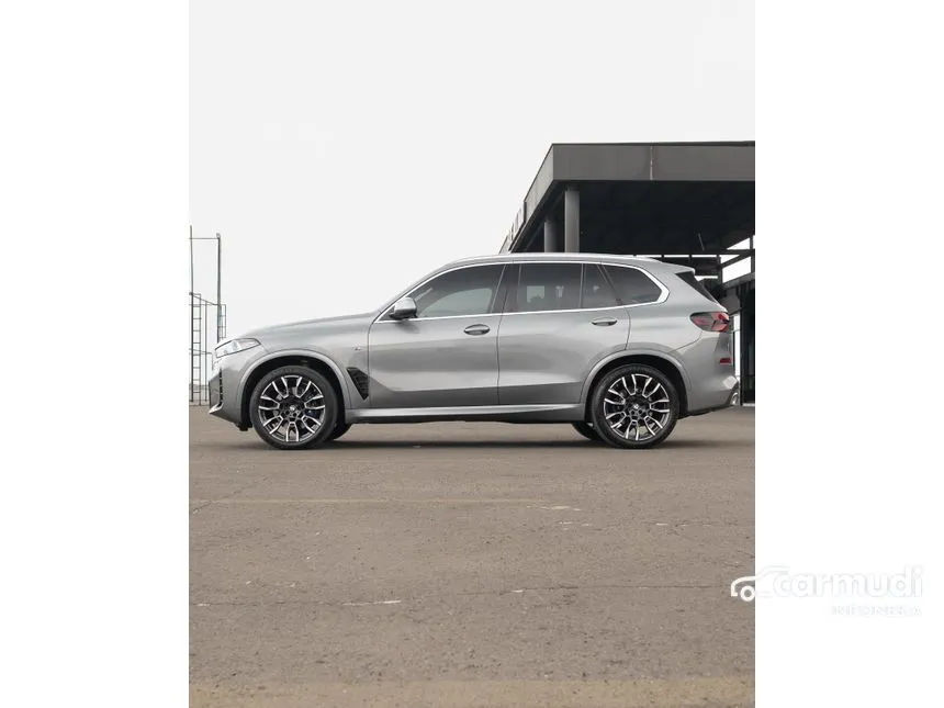 2023 BMW X5 xDrive40i M Sport SUV