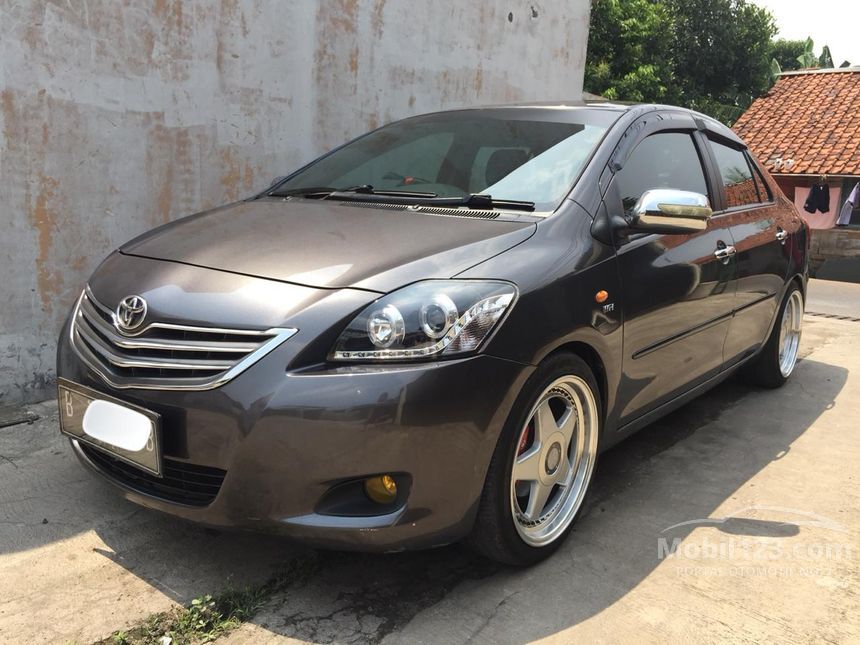 Jual Mobil  Toyota  Limo  2009 1 5 di Jawa Barat Manual Sedan  