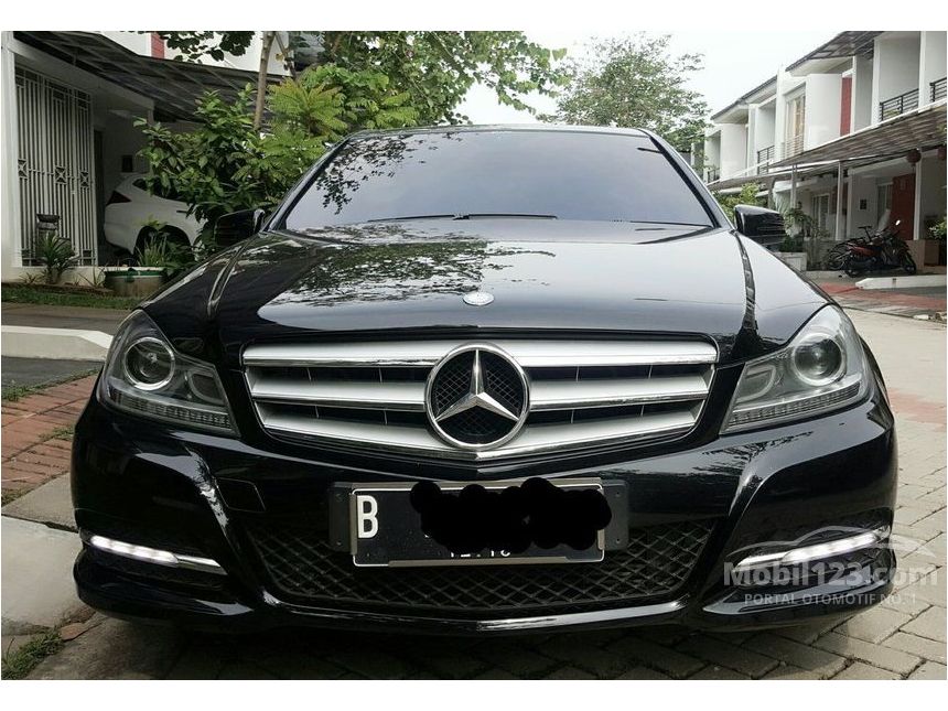 Jual Mobil Mercedes-Benz C200 2011 CGI Avantgarde 1.8 di 