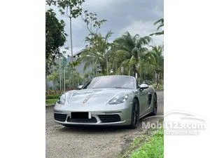 2017 Porsche 718 2.0 Boxster Convertible