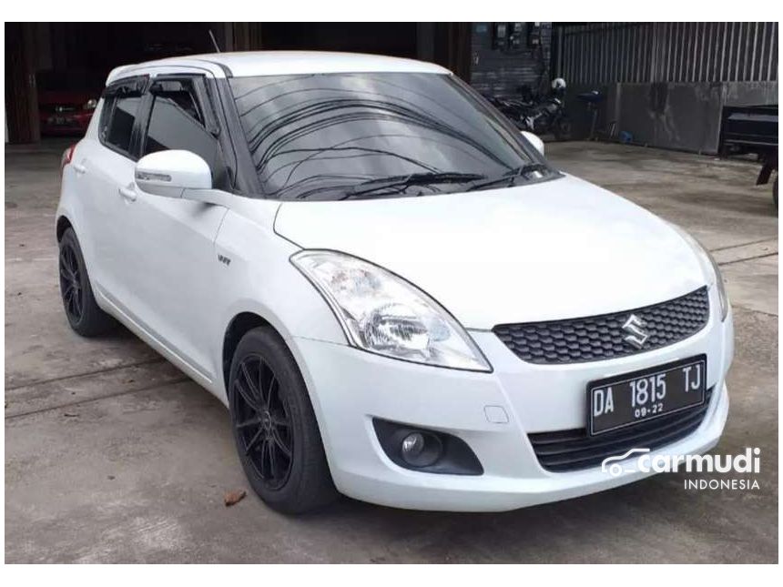 Jual Mobil Suzuki Swift 2014 1.5 di Riau Manual Sedan Putih Rp 140.000