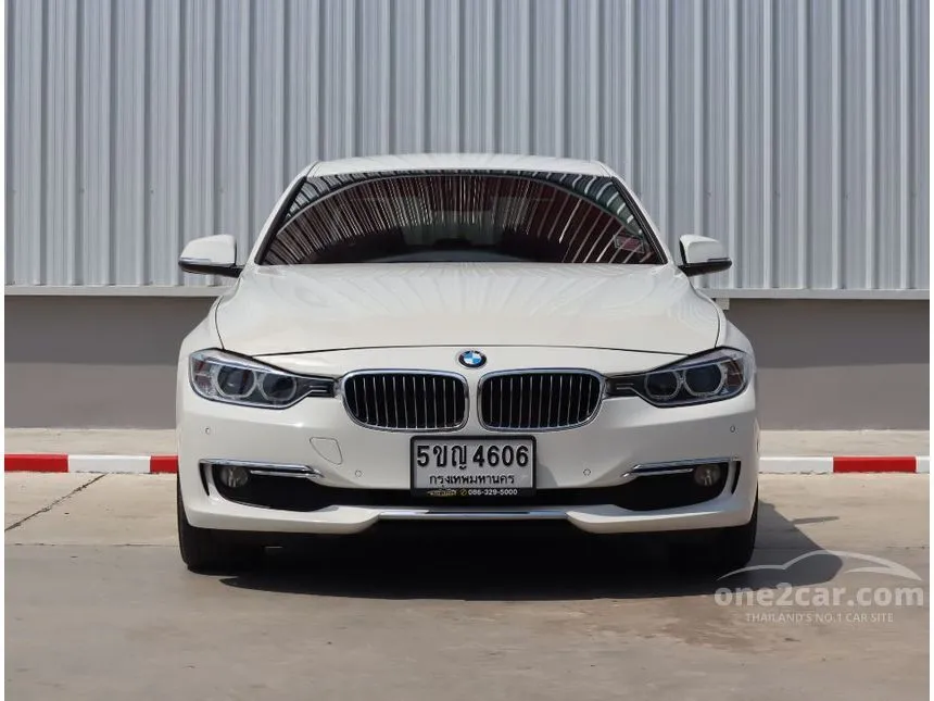 2013 BMW 320d Luxury Sedan