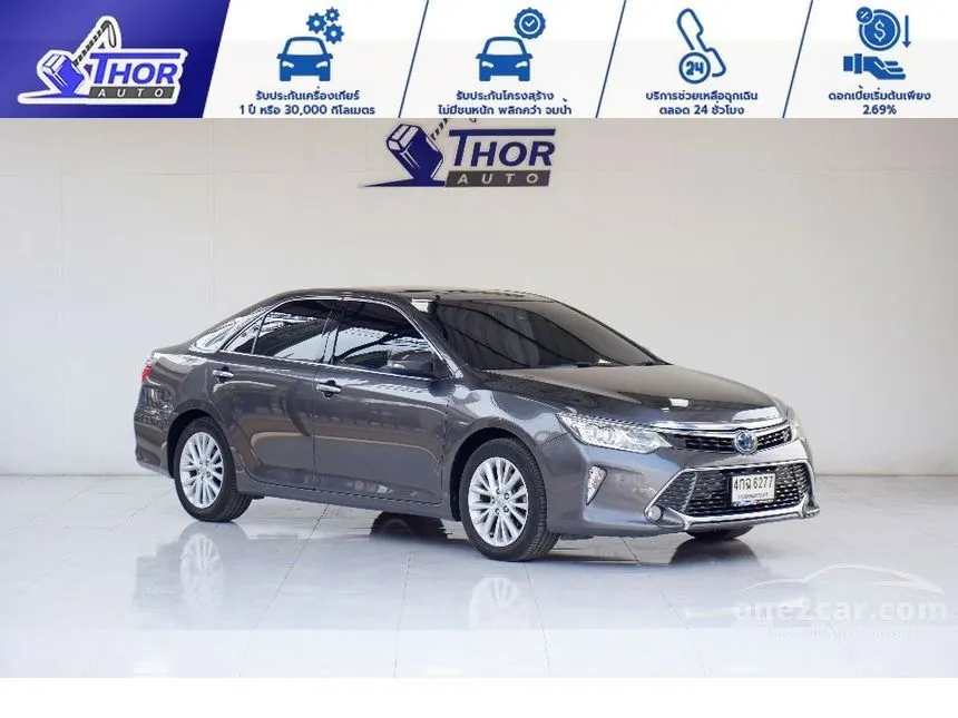 2015 Toyota CAMRY Hybrid Premium Sedan