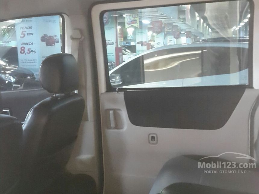 Jual Mobil Daihatsu Luxio 2015 D 1.5 di Jawa Timur Manual ...