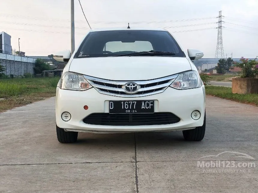 Jual Mobil Toyota Etios Valco 2014 E 1.2 di Jawa Barat Manual Hatchback Putih Rp 79.000.000