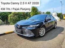 2020 Toyota Camry 2.5 V Sedan KM7RB Like New Dijamin Murah