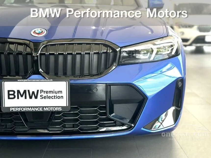 2022 BMW 330e M Sport Sedan