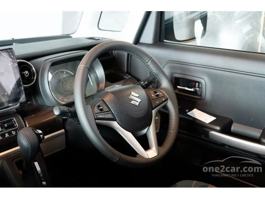 2023 Suzuki Spacia GEAR Hybrid XZ Turbo Hatchback