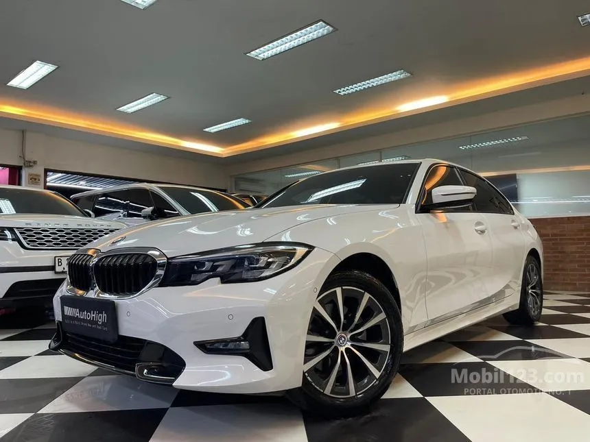 Jual Mobil BMW 320i 2022 Dynamic 2.0 di DKI Jakarta Automatic Sedan Putih Rp 645.000.000
