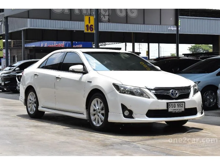 2012 Toyota CAMRY Hybrid DVD Sedan