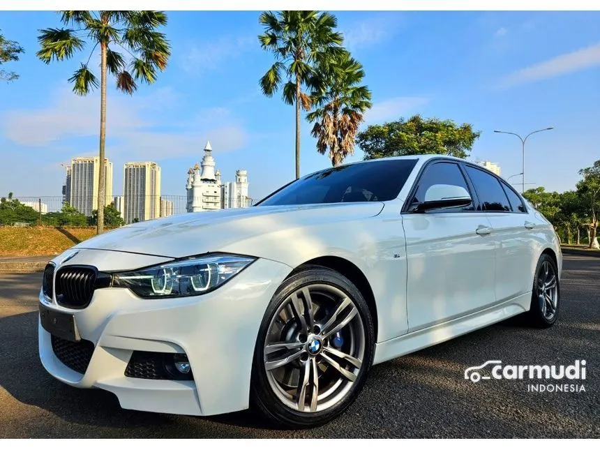 Jual Mobil BMW 330i 2019 M Sport 2.0 di DKI Jakarta Automatic Sedan Putih Rp 635.000.000