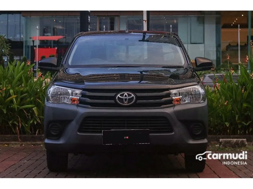 2022 Toyota Hilux Single Cab 4X2 (Diesel) Pickup