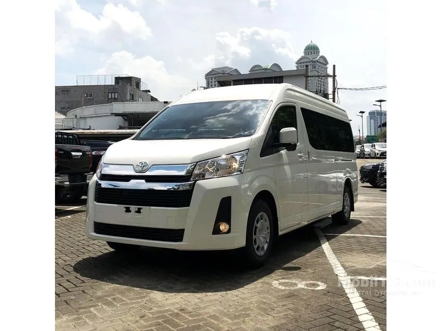 Jual Mobil Toyota Hiace 2024 Premio 2.8 di Jawa Barat Manual Van Wagon Putih Rp 647.300.000