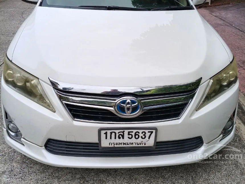 2013 Toyota CAMRY Hybrid DVD Sedan
