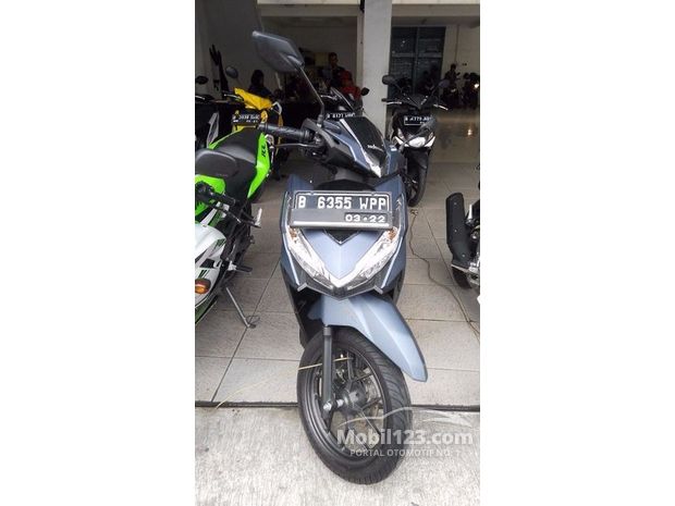 Honda Vario  Motor  Bekas  Baru dijual di Tangerang  