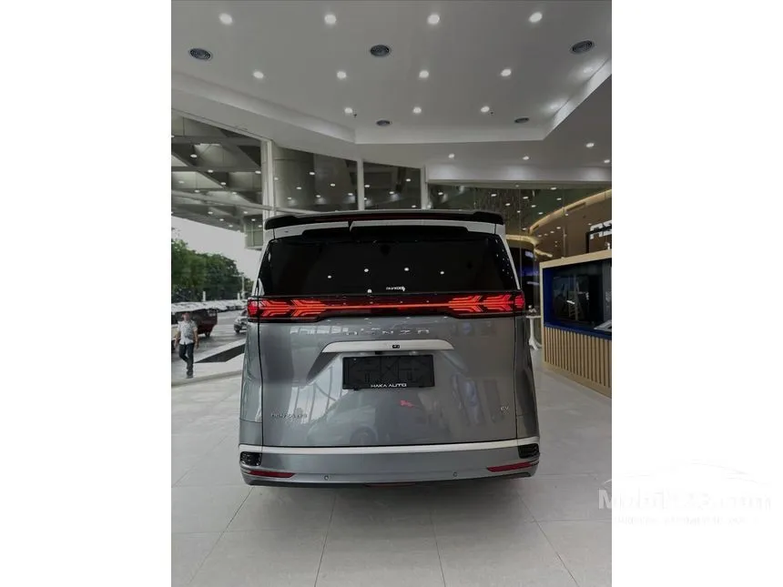 2025 Denza D9 Advanced MPV