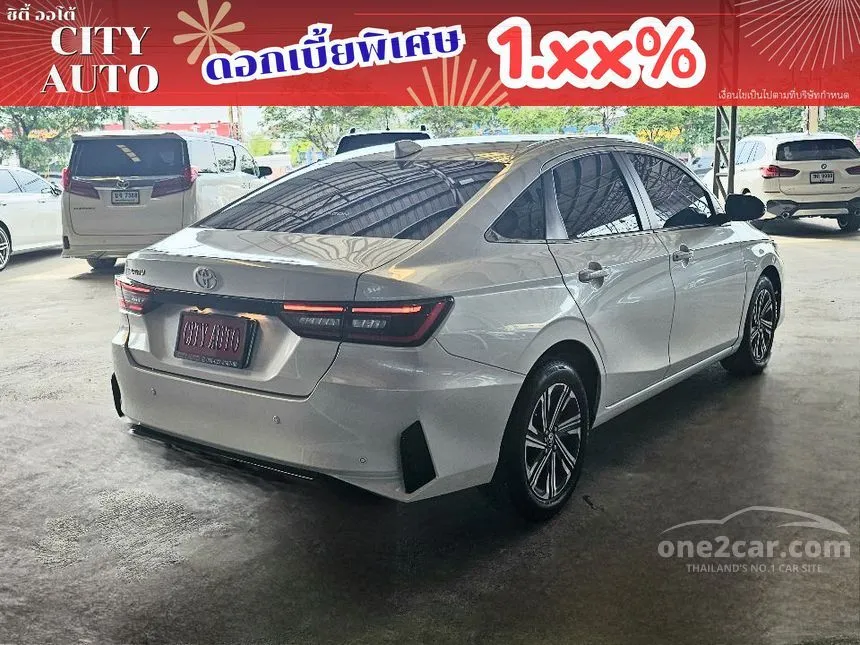 2023 Toyota Yaris Ativ Premium Sedan
