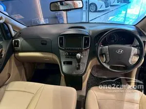 2021 Hyundai H-1 2.5 Deluxe Van