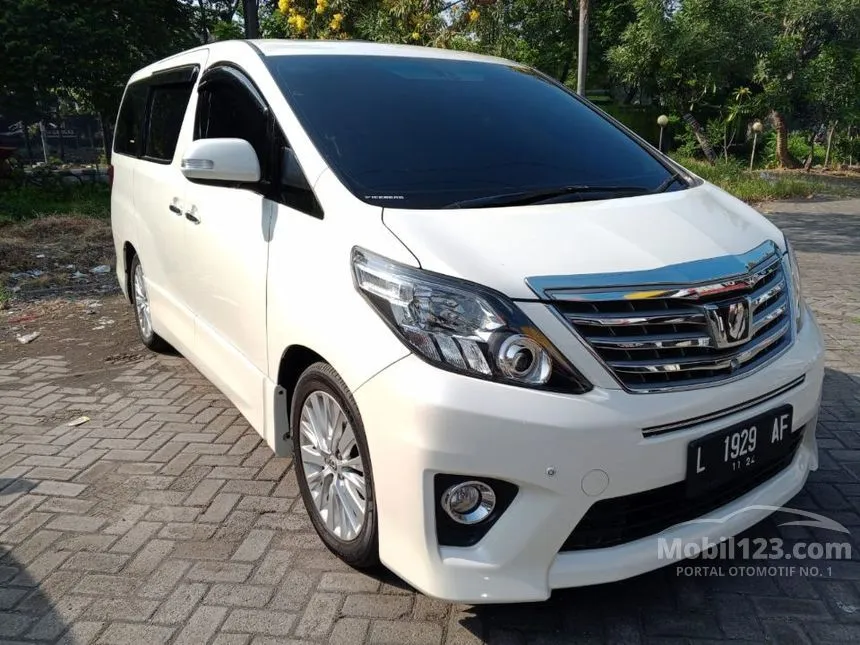 Jual Mobil Toyota Alphard 2014 SC 2.4 di Jawa Timur Automatic MPV Putih Rp 388.000.000
