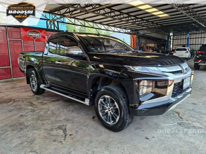 2019 Mitsubishi TRITON GLX Plus Mega Cab Pickup