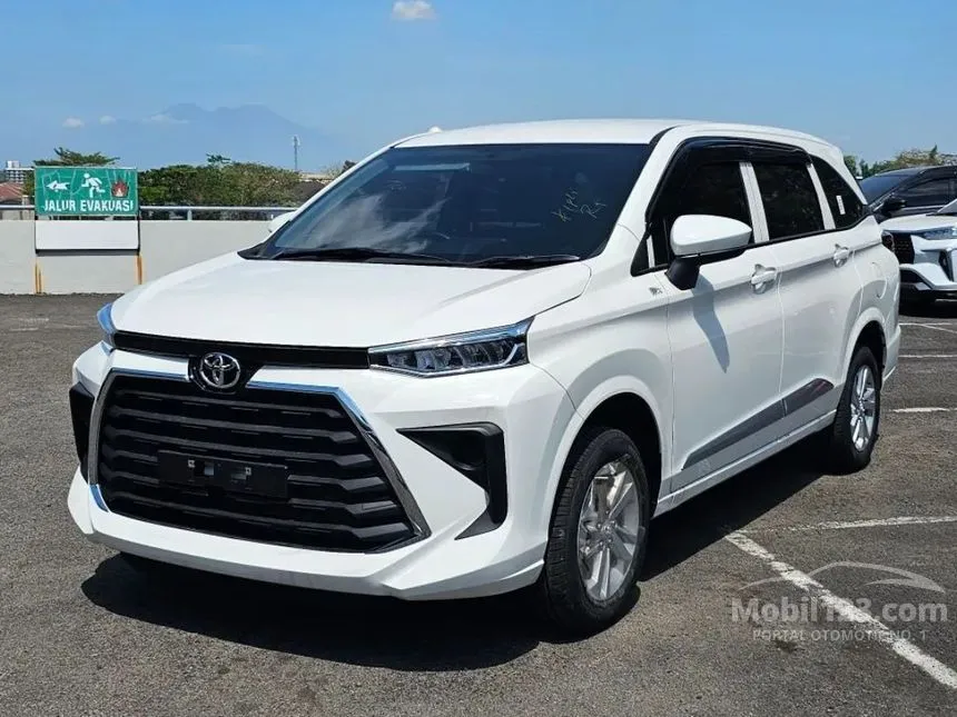 Jual Mobil Toyota Avanza 2024 E 1.3 di Jawa Barat Automatic MPV Putih Rp 211.100.000