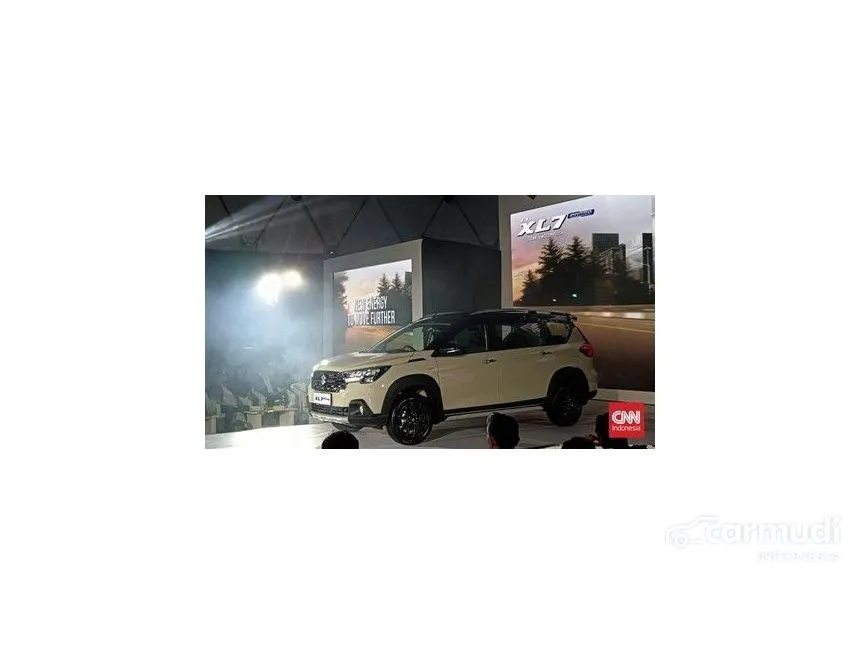 2025 Suzuki XL7 Alpha Hybrid SUV