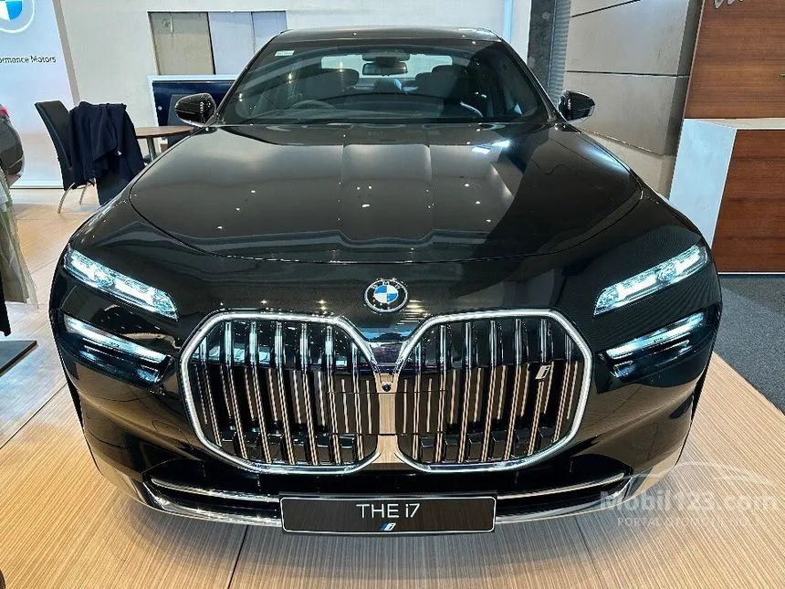 Jual Mobil BMW i7 2023 xDrive60 Gran Lusso di DKI Jakarta Automatic ...