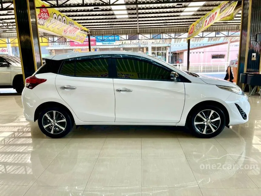2020 Toyota YARIS High Hatchback