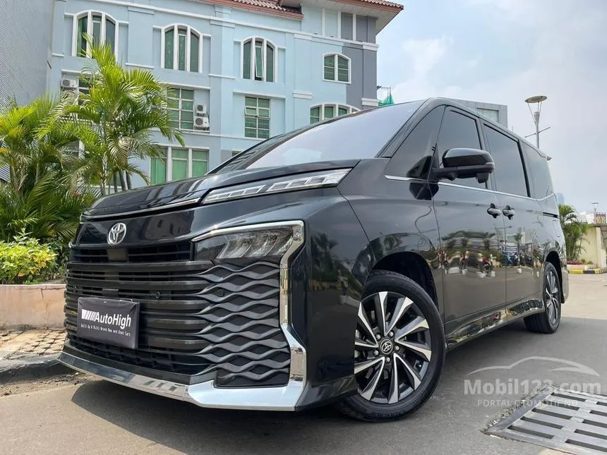 Jual Mobil Toyota Voxy 2022 2.0 di DKI Jakarta Automatic Wagon Hitam Rp 545.000.000