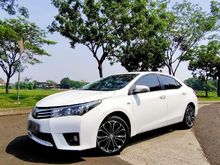 Toyota Corolla Altis 1.8 V AT 2014/2015 mulus sangatTerawat Istimewa