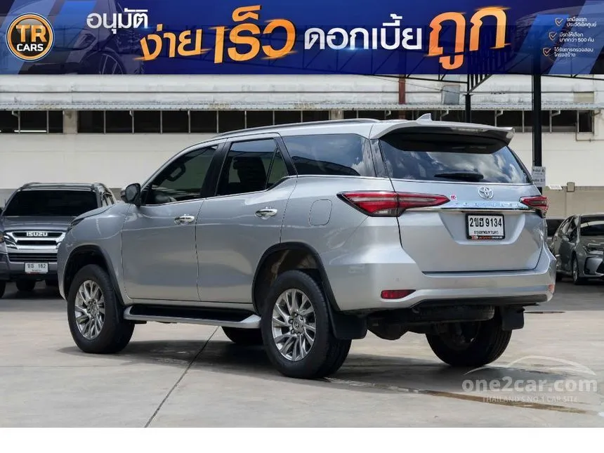 2022 Toyota FORTUNER V SUV