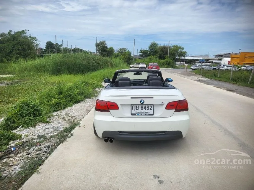 2009 BMW 320i Convertible