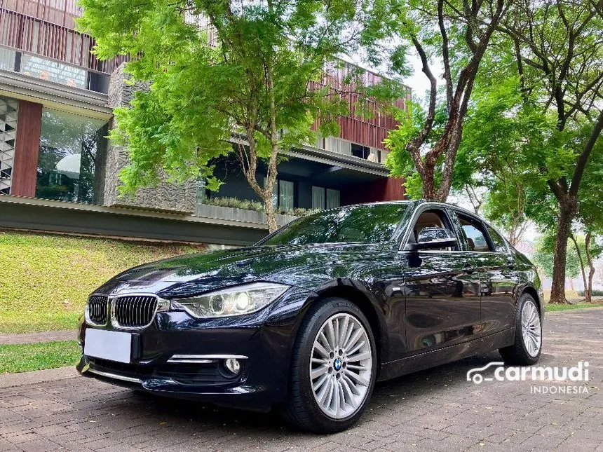 2014 BMW 328i Luxury Sedan