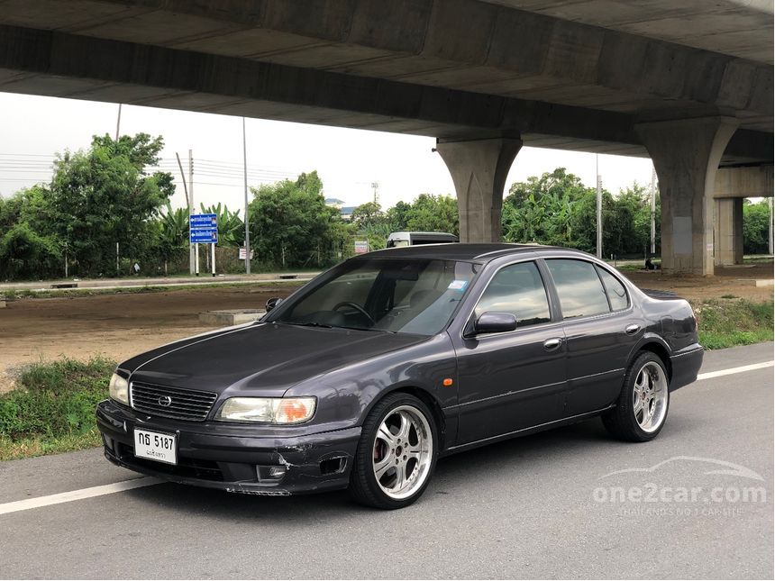 Nissan cefiro 2000