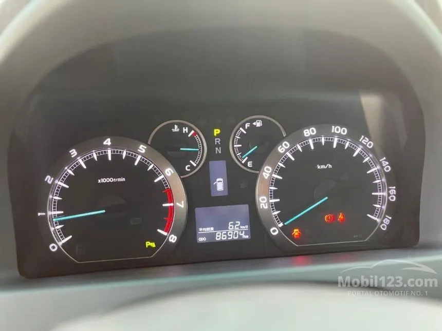 2013 Toyota Alphard SC MPV