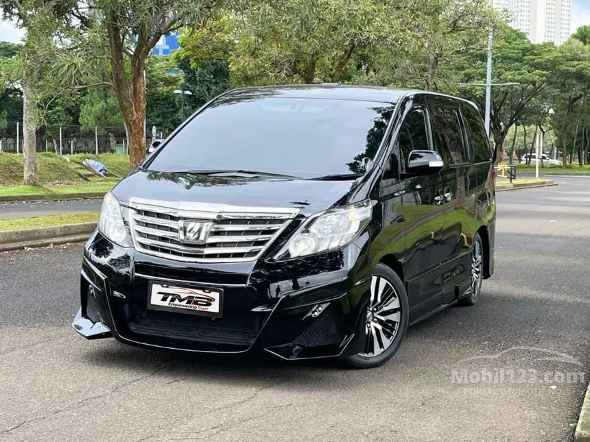 2013 Toyota Alphard SC MPV