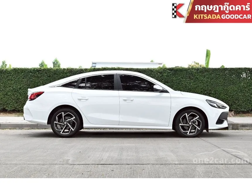 2021 MG MG5 X Sedan