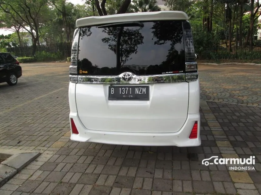 2020 Toyota Voxy Wagon