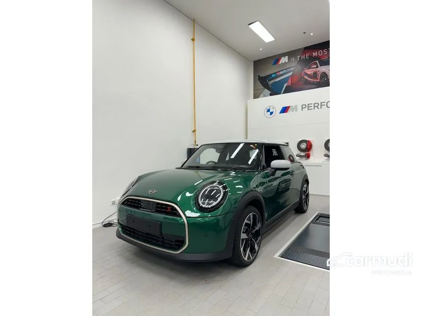 2024 MINI Cooper Cooper S Hatchback