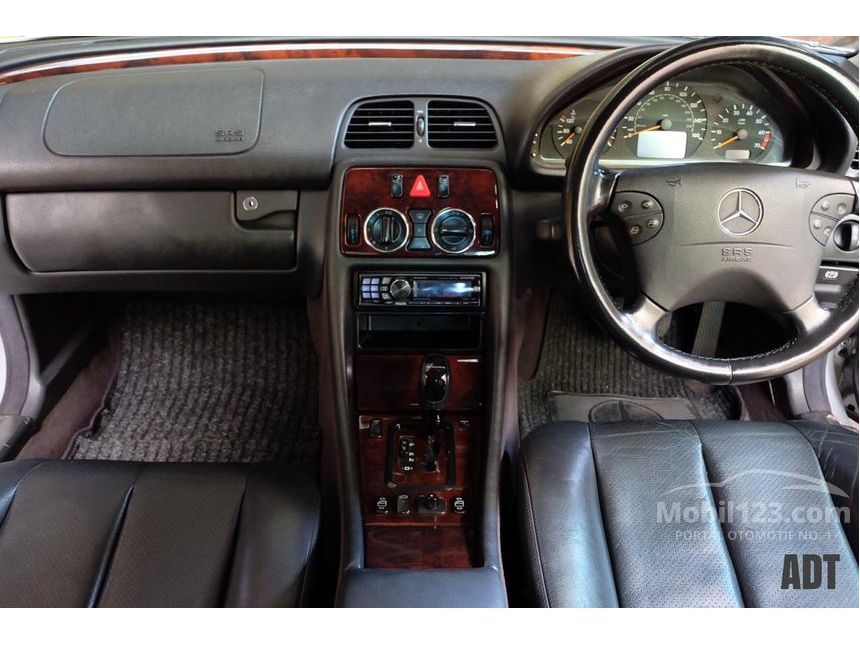 2000 Mercedes-Benz CLK230K Kompressor Coupe
