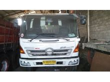 2013 Hino SG260J Head Trailer