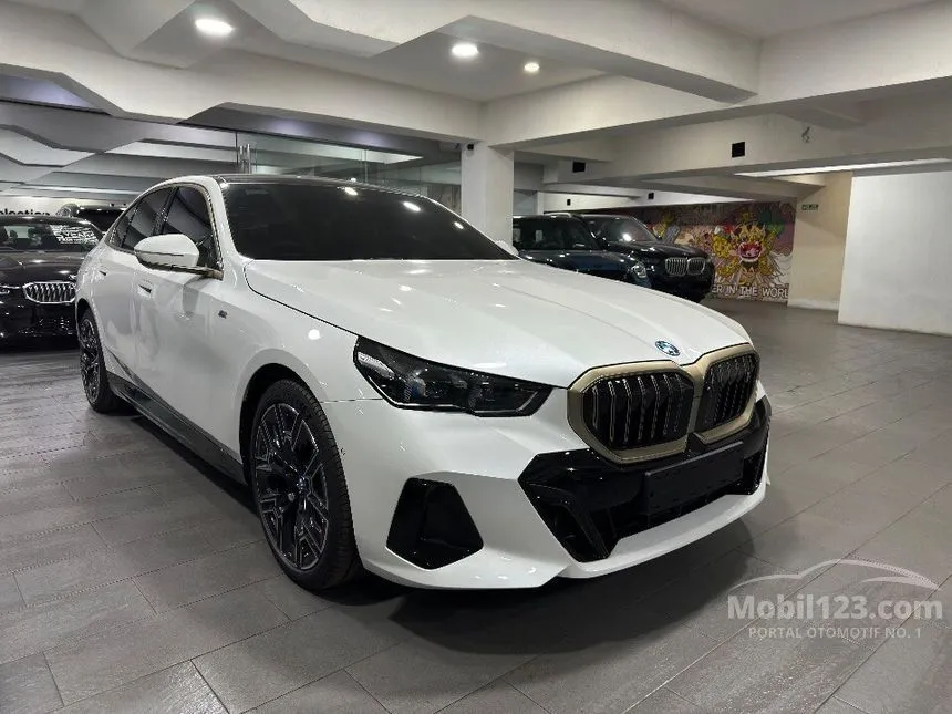 2024 BMW i5 eDrive40 M Sport Sedan