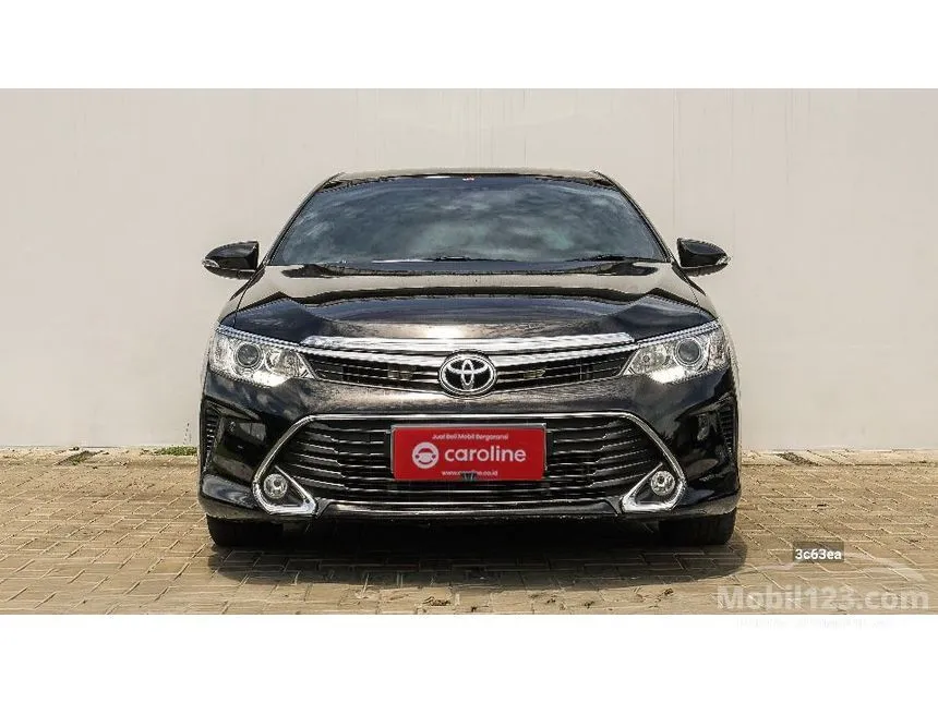 2017 Toyota Camry V Sedan
