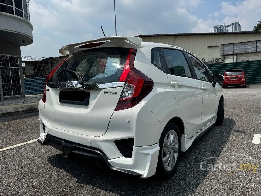 2015 Honda Jazz E i-VTEC Hatchback