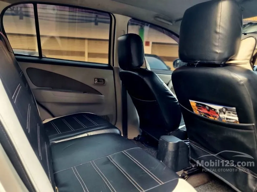 2014 Daihatsu Sirion D Deluxe Hatchback