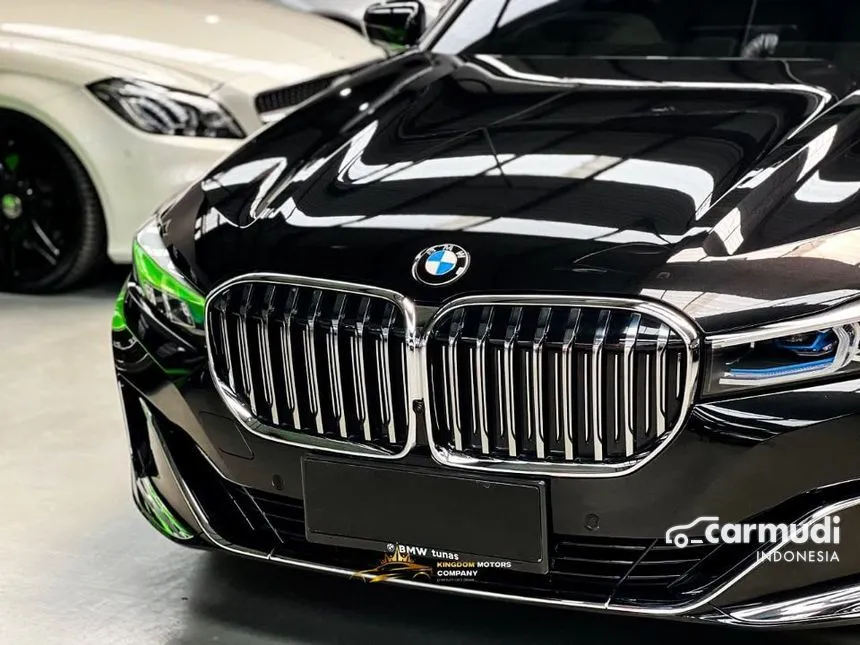 2020 BMW 740Li Opulence Sedan