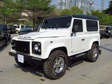 2011 Land Rover Defender 2.4 (ปี 95-15) 110 SE SUV